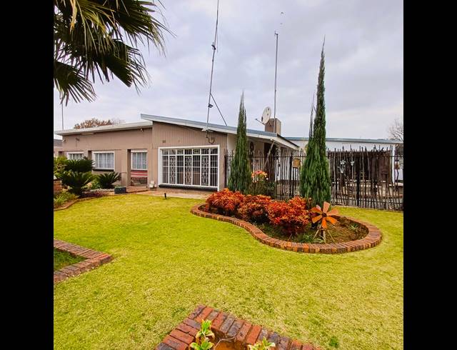 4 BEDROOM HOUSE FOR SALE IN MEYERTON CENTRAL